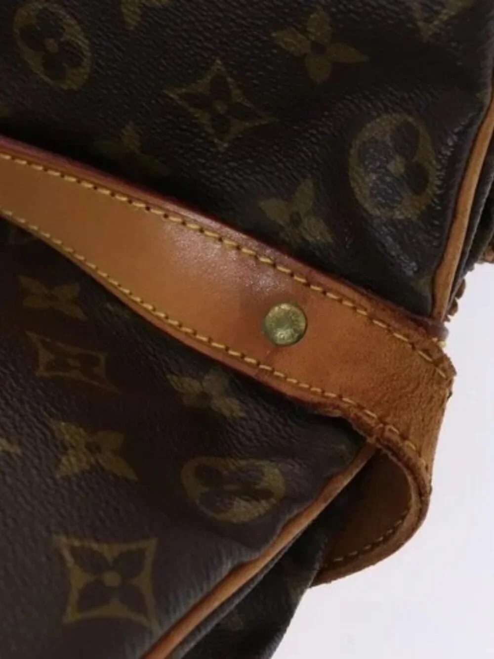 LOUIS VUITTON Monogram Saumur 35 Shoulder Bag M42254 LV Auth ep8253